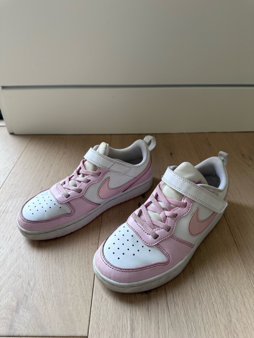 Nike Kids White and court borough Pink Low-Top Sneakers with Hook-and-Loop Strap